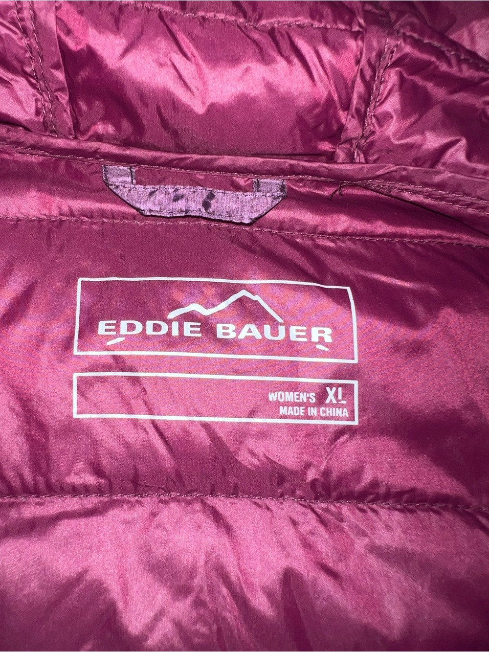 Eddie Bauer Women's Puffer Jacket in Purple